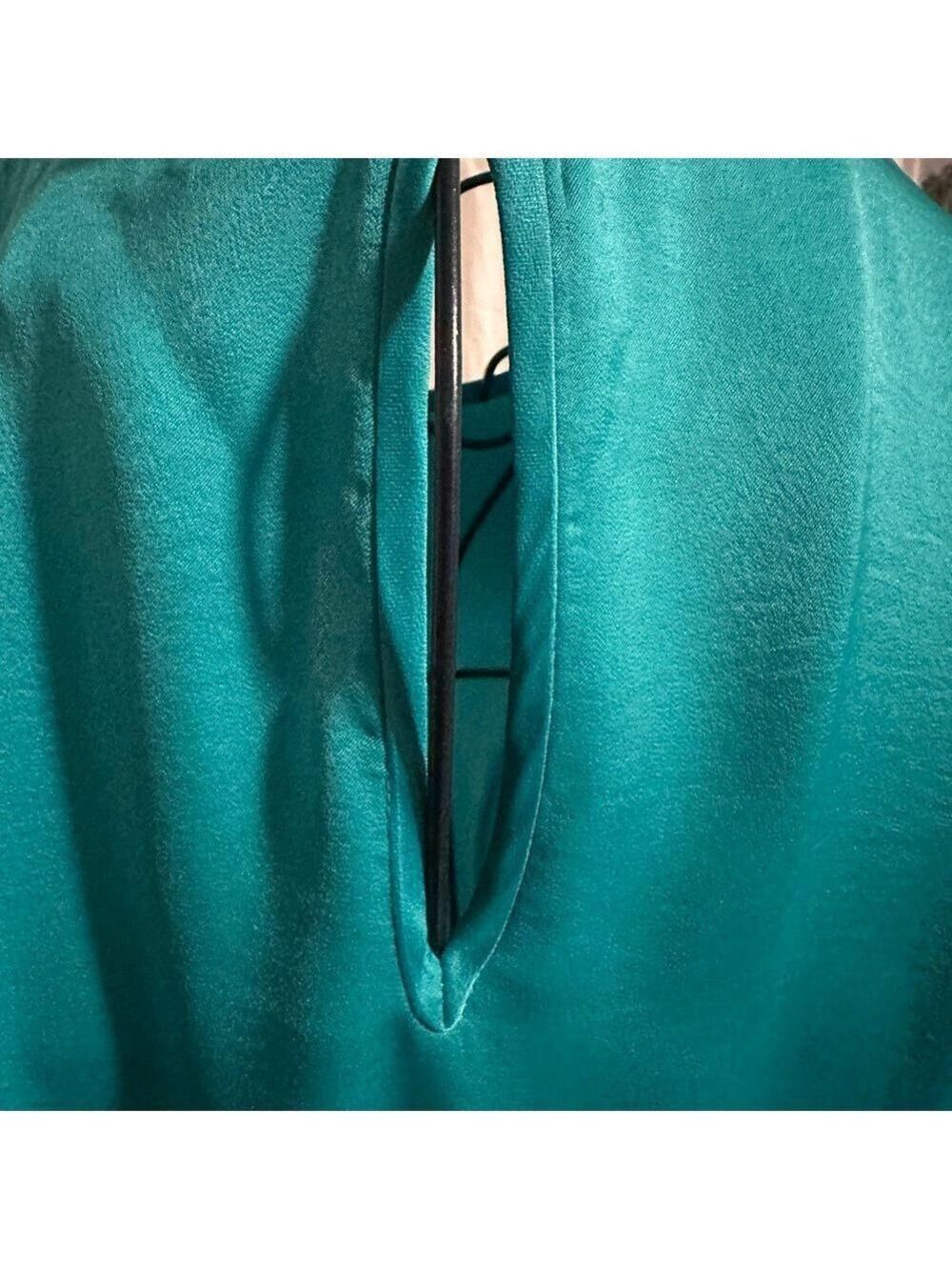 BCBGMaxAzria Green Long Sleeve Dress - Picture 4 of 5